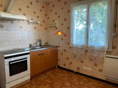 For sale Meru 5 rooms 81 m2 Oise (60110) photo 2