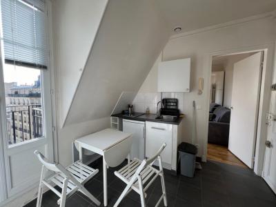 Louer Appartement 20 m2 Paris-15eme-arrondissement