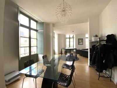 For sale Bordeaux 3 rooms 97 m2 Gironde (33000) photo 2