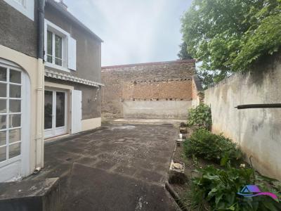 For sale Chateaumeillant 4 rooms 115 m2 Cher (18370) photo 1