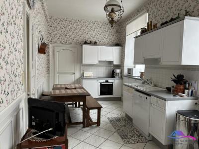 For sale Chateaumeillant 5 rooms 145 m2 Cher (18370) photo 3