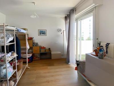 For sale Royan 3 rooms 68 m2 Charente maritime (17200) photo 2