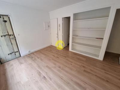 For sale Bourges 1 room 15 m2 Cher (18000) photo 0