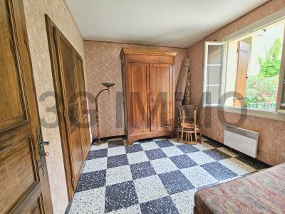 For sale Uzes 4 rooms 69 m2 Gard (30700) photo 4