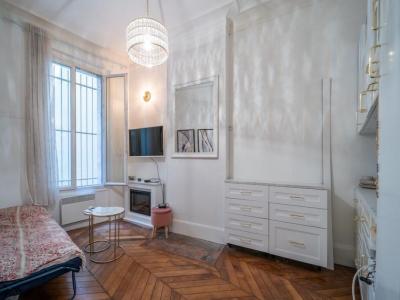 For rent Paris-8eme-arrondissement 1 room 24 m2 Paris (75008) photo 1