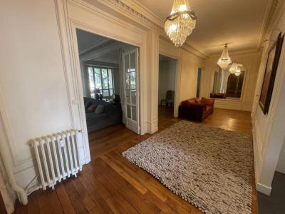For rent Lille 5 rooms 204 m2 Nord (59800) photo 3