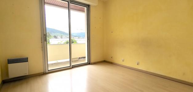 For sale Oyonnax 4 rooms 63 m2 Ain (01100) photo 3