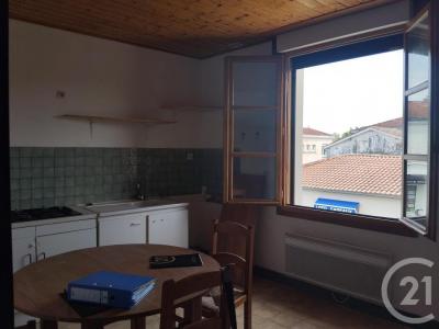 Louer Appartement Saint-vivien-de-medoc 720 euros