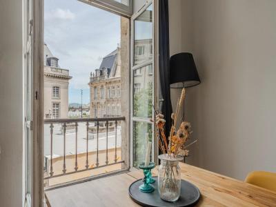 For sale Bordeaux 5 rooms 111 m2 Gironde (33000) photo 0