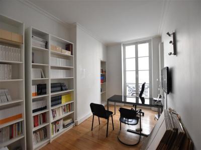 For rent Paris-9eme-arrondissement 140 m2 Paris (75009) photo 2