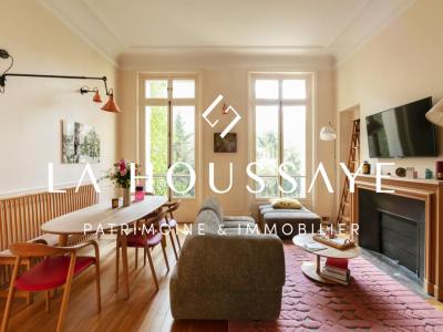 For sale Paris-7eme-arrondissement 3 rooms 77 m2 Paris (75007) photo 0