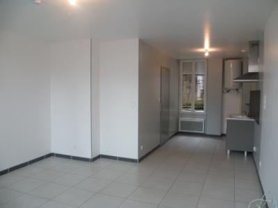 For rent Clamecy 1 room 27 m2 Nievre (58500) photo 0