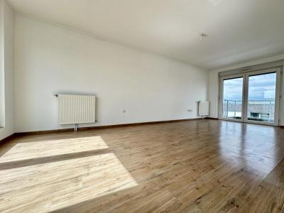 For sale Lille 4 rooms 81 m2 Nord (59000) photo 2