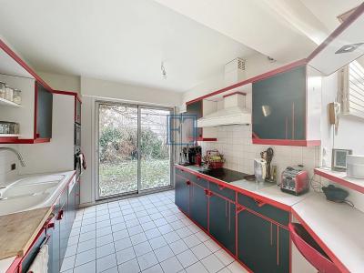 For sale Guyancourt LES SAULES 7 rooms 124 m2 Yvelines (78280) photo 3