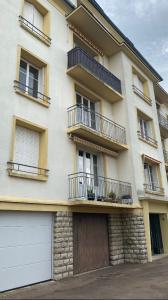 For sale Nevers 4 rooms 98 m2 Nievre (58000) photo 3