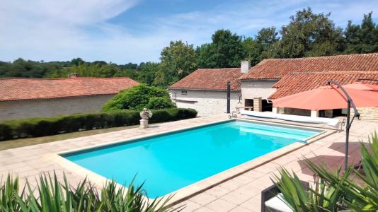 For sale Nanteuil-en-vallee Charente 12 rooms 462 m2 Charente (16700) photo 0