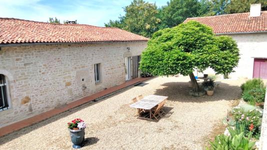 For sale Nanteuil-en-vallee Charente 12 rooms 462 m2 Charente (16700) photo 1