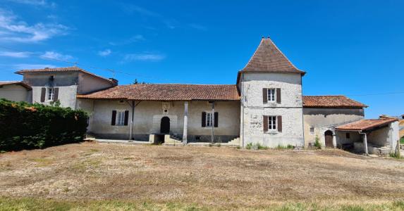 For sale Bors Charente 10 rooms 305 m2 Charente (16190) photo 0