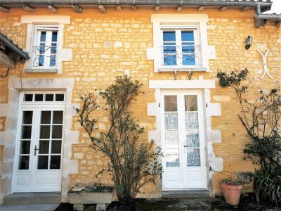 Acheter Maison Champagne-mouton 549000 euros