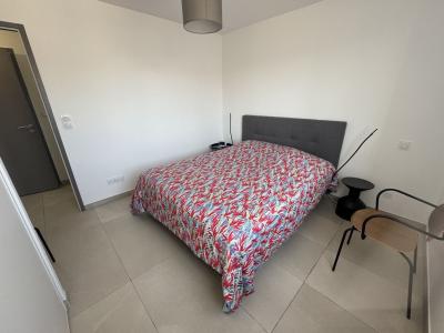 For sale Proche centre et tang 3 rooms 65 m2 Herault (34340) photo 4