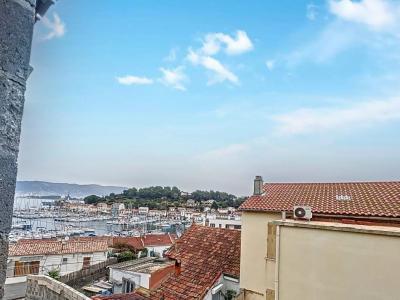 For sale Saint-mandrier-sur-mer 4 rooms 84 m2 Var (83430) photo 1