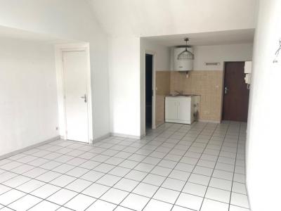 For rent Roanne 1 room 29 m2 Loire (42300) photo 1