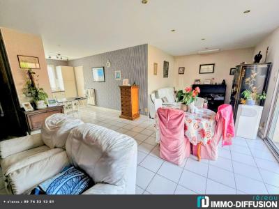 For sale 1ERE COURONNE 3 rooms 77 m2 Charente maritime (17000) photo 1