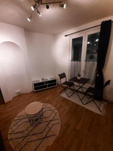 For rent Paris-18eme-arrondissement 1 room 24 m2 Paris (75018) photo 0