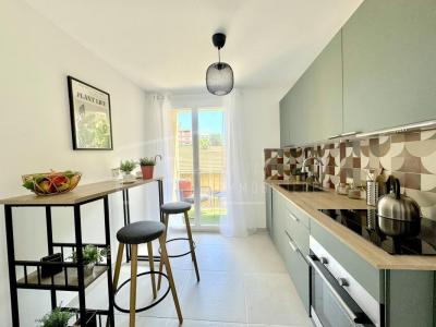 For sale Montpellier 4 rooms 70 m2 Herault (34070) photo 2