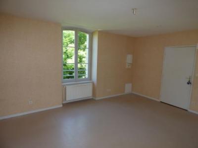 For rent Henrichemont 3 rooms 64 m2 Cher (18250) photo 1