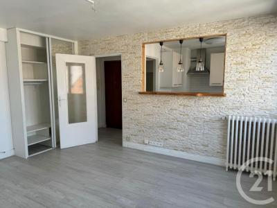 For sale Fontenay-sous-bois 2 rooms 42 m2 Val de Marne (94120) photo 0