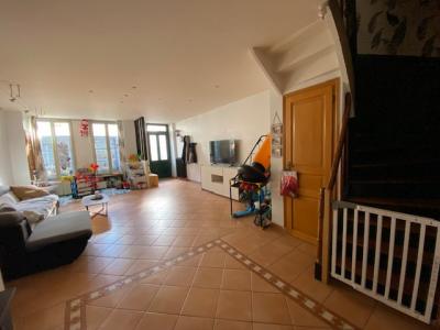 For sale Saint-jean-d'angely 7 rooms 208 m2 Charente maritime (17400) photo 4