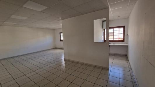 For rent Port 99 m2 Reunion (97420) photo 1