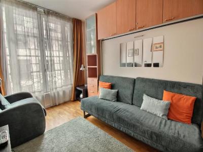 Louer Appartement 26 m2 Paris-18eme-arrondissement