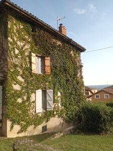 For sale Arzay LA-CATE-SAINT-ANDRA 8 rooms 380 m2 Isere (38260) photo 1