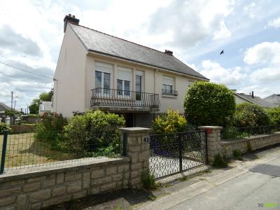 For sale Carhaix-plouguer 4 rooms 80 m2 Finistere (29270) photo 0
