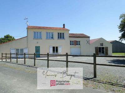 For sale Essarts 6 rooms 135 m2 Vendee (85140) photo 1