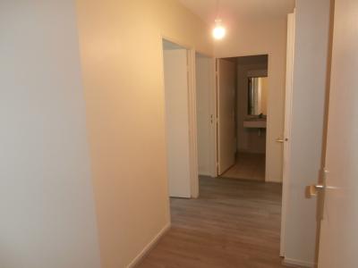 For rent Lyon-4eme-arrondissement 3 rooms 67 m2 Rhone (69004) photo 3