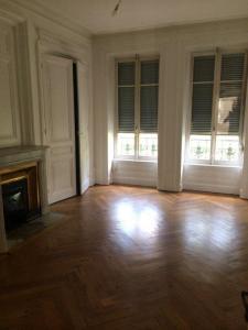 Louer Appartement 100 m2 Lyon-3eme-arrondissement