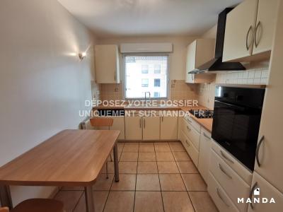 For rent Bron 4 rooms 90 m2 Rhone (69500) photo 2