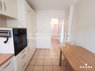 For rent Bron 4 rooms 90 m2 Rhone (69500) photo 3