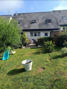 For sale Chateauneuf-du-faou 5 rooms 102 m2 Finistere (29520) photo 0