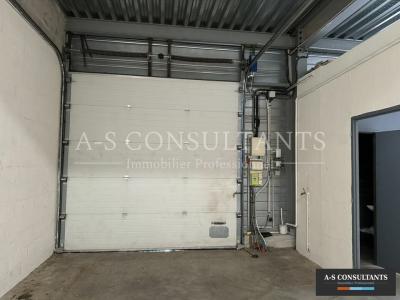 Louer Local commercial 180 m2 Nimes