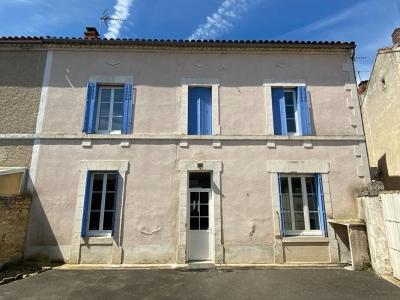 For sale Aunac 6 rooms 163 m2 Charente (16460) photo 2