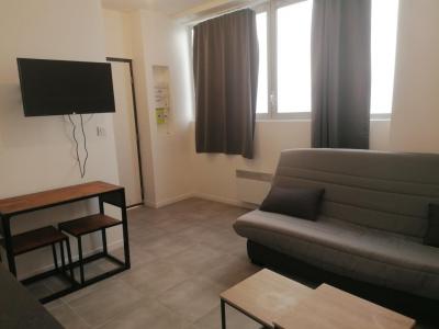 For rent Lyon-7eme-arrondissement 1 room 17 m2 Rhone (69007) photo 0