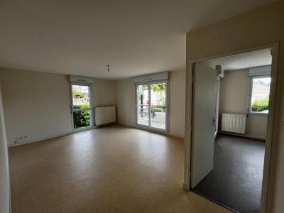 For sale Angers 3 rooms 72 m2 Maine et loire (49100) photo 4