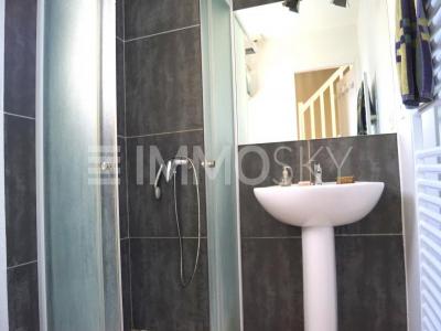 For sale Cessy 5 rooms 137 m2 Ain (01170) photo 3