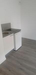 For rent Reims 1 room 25 m2 Marne (51100) photo 2