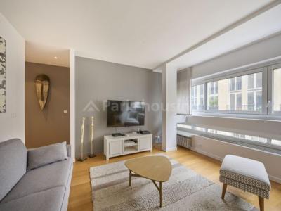 Louer Appartement 70 m2 Paris-16eme-arrondissement