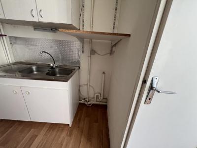 For rent Capinghem LILLE 1 room 34 m2 Nord (59160) photo 3